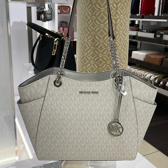 MICHAEL KORS 
Jet Set Travel Large Signature Chain Shoulder Tote Bag
Silver 
NWT - Picture 11 of 16